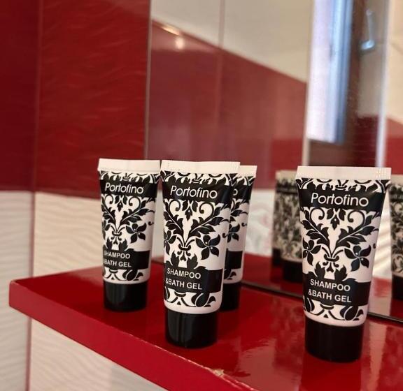 标准间, Colț De Rai   Camera De Inchiriat