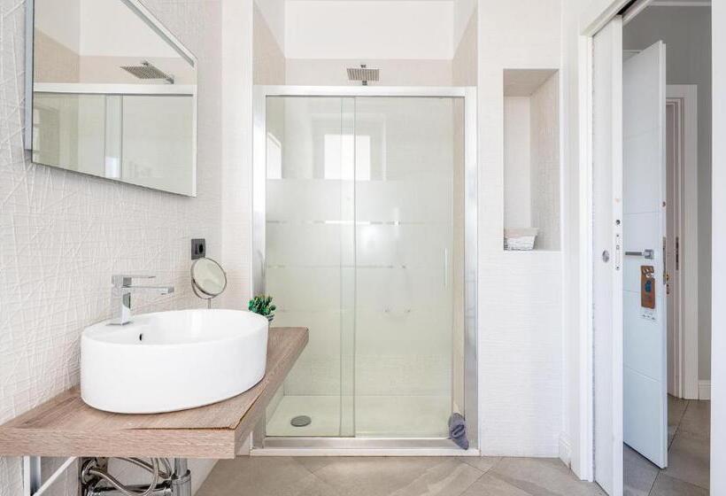 اتاق لوکس با بالکن, B&b Spigolehouse