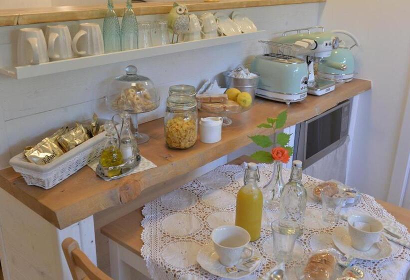 اتاق لوکس با چشم‌انداز باغ, Alba Dei Trulli