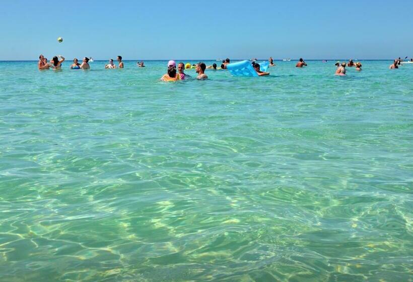 اتاق سه نفره دلوکس با چشمانداز دریا, La Perla Delle Dune