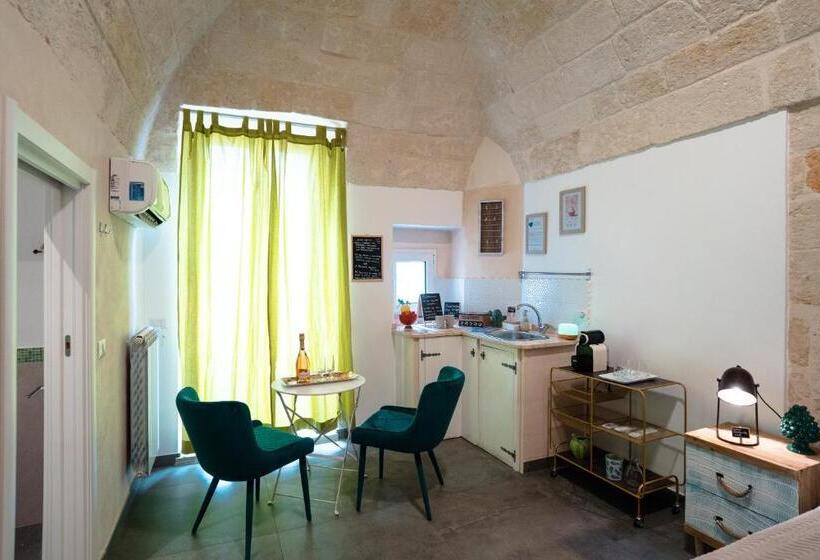 اتاق سوپریور, Le Contrade Chiasso Cafaro