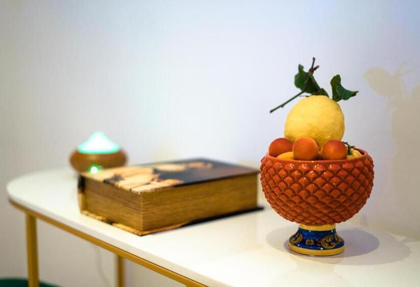 اتاق استاندارد, Le Contrade Chiasso Cafaro