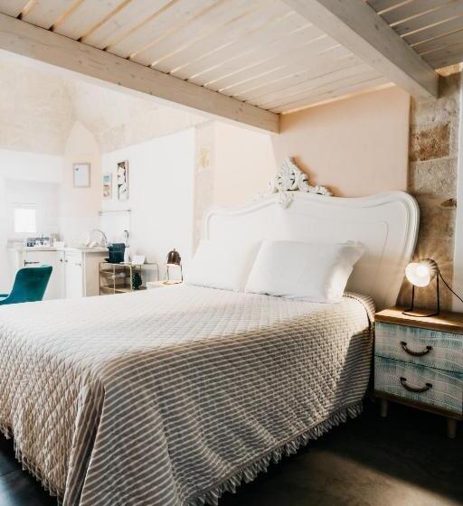 اتاق سوپریور, Le Contrade Chiasso Cafaro