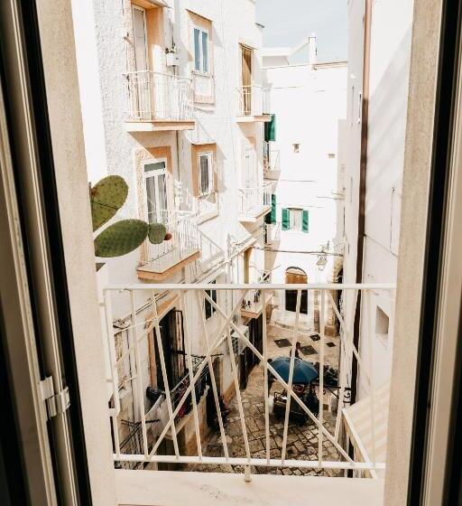 اتاق استاندارد, Le Contrade Chiasso Cafaro