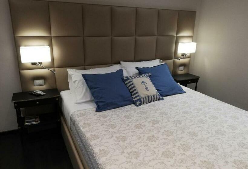 コンフォートトリプルルーム, Les Chambres De La Place