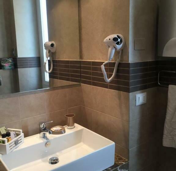 コンフォートトリプルルーム, Les Chambres De La Place