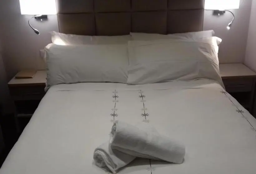 エコノミールーム, Les Chambres De La Place