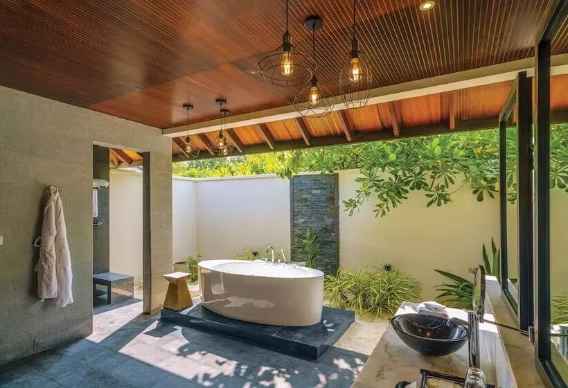 ویلای یک اتاق خوابه با استخر شنا, Atmosphere Kanifushi Premium All Inclusive With Free Transfers