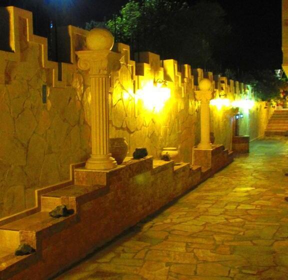 バルコニー付きスタンダードステューディオ, Castellino Studios