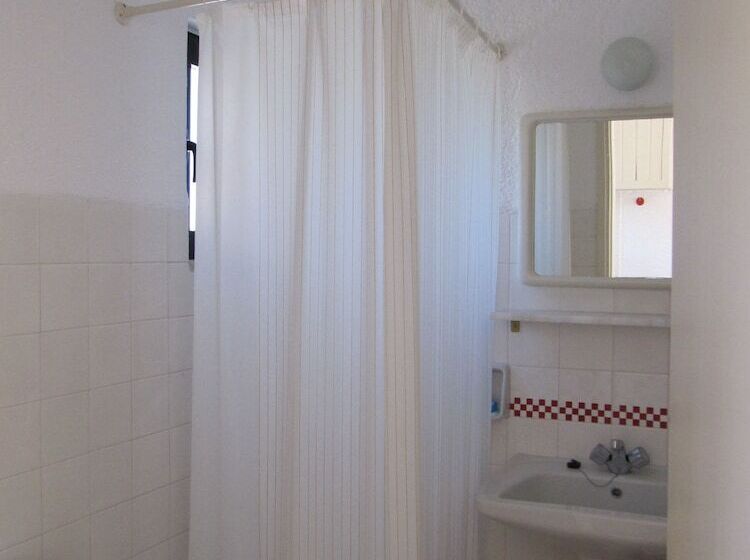 オーシャンビュースーペリアワンルーム, Castellino Studios