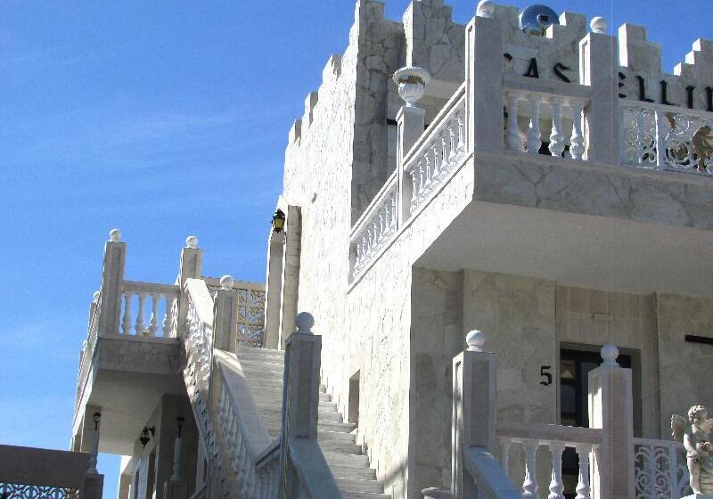 バルコニー付きスタンダードステューディオ, Castellino Studios