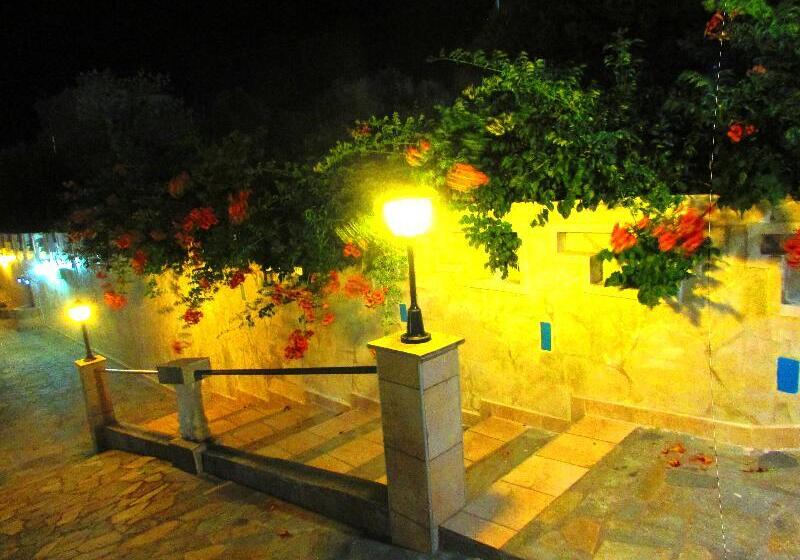 バルコニー付きスタンダードステューディオ, Castellino Studios