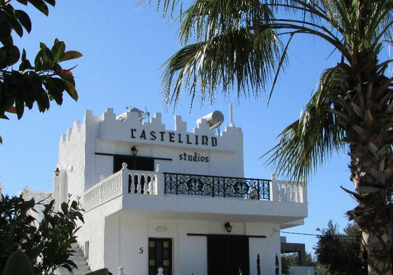 バルコニー付きスタンダードステューディオ, Castellino Studios