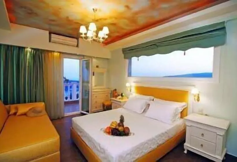 اتاق لوکس با چشم‌انداز, Parga Princess
