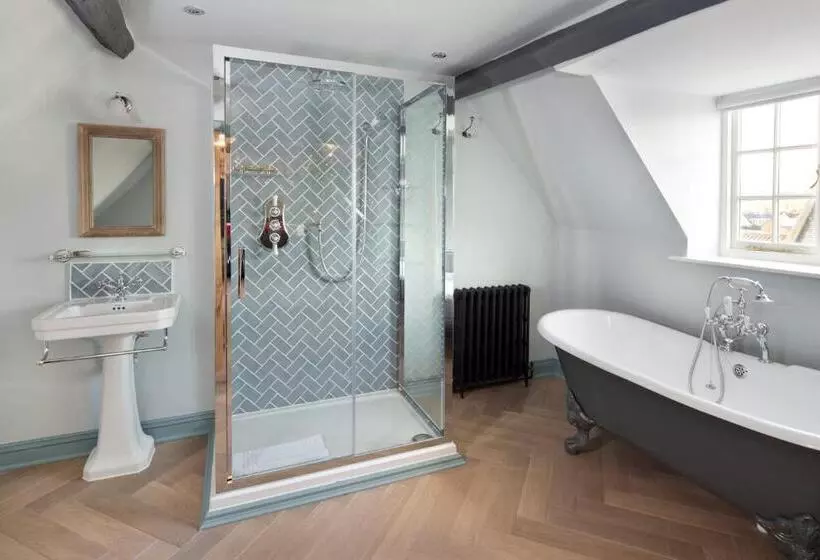 スイート, The George Townhouse
