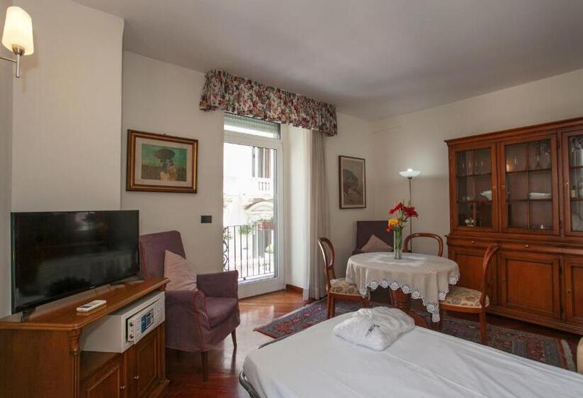 חדר סטנדרט יחיד, Zodiacus Residence