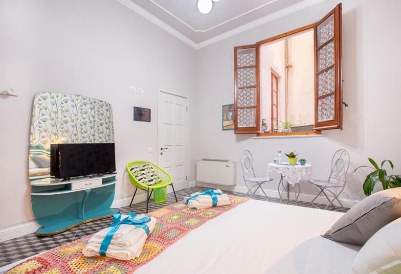 Standard room with outdoor bath, Jacaranda