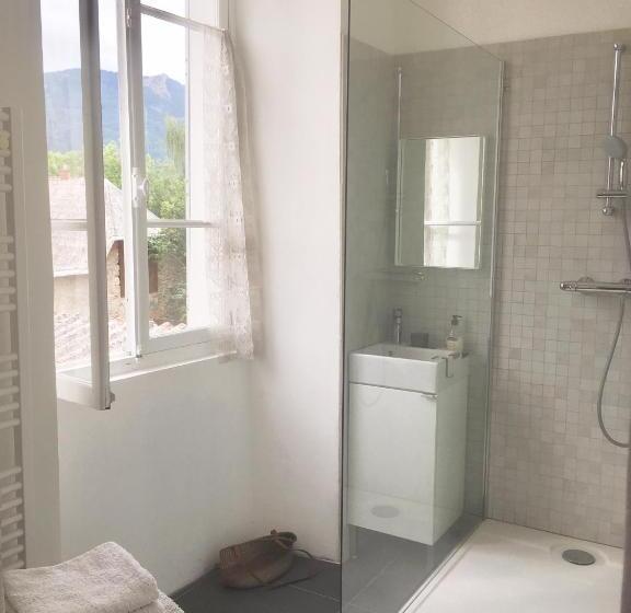 スタンダードルーム, Le Château