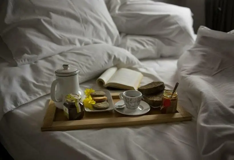 اتاق استاندارد, Signor Cesare Agrobistrot B&b
