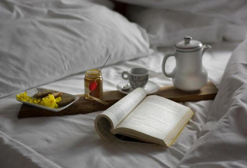 اتاق سوپریور, Signor Cesare Agrobistrot B&b