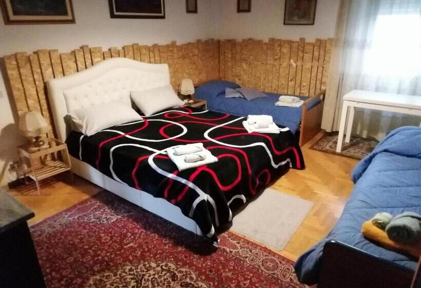 اتاق استاندارد چهار تخته, Civico 22 Pisa