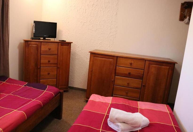 غرفة قياسية, Penzion Vlčárna