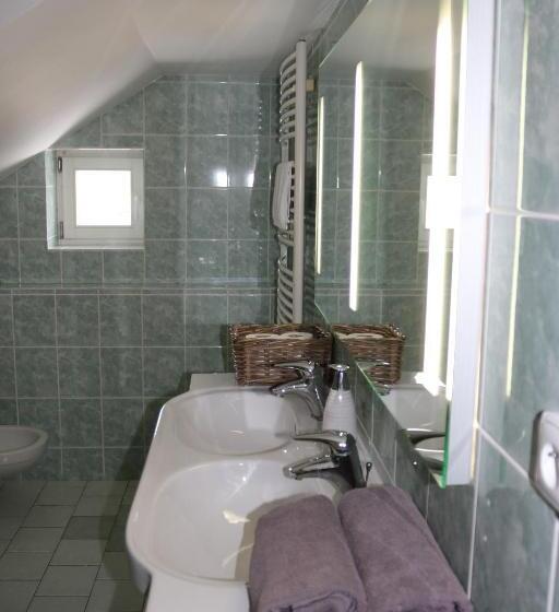 דירת חדר נוף לגינה, Penzion Vlčárna