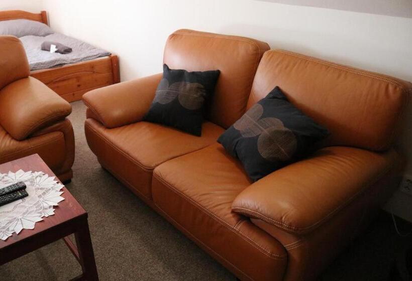 غرفة عائلية, Penzion Vlčárna