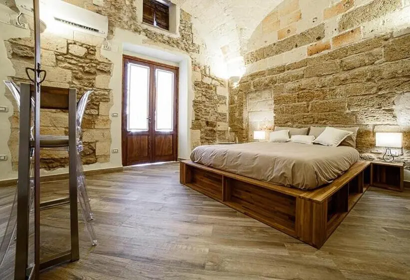 キングサイズベッドのスイートルーム, Sacratum B&b Suite Spa