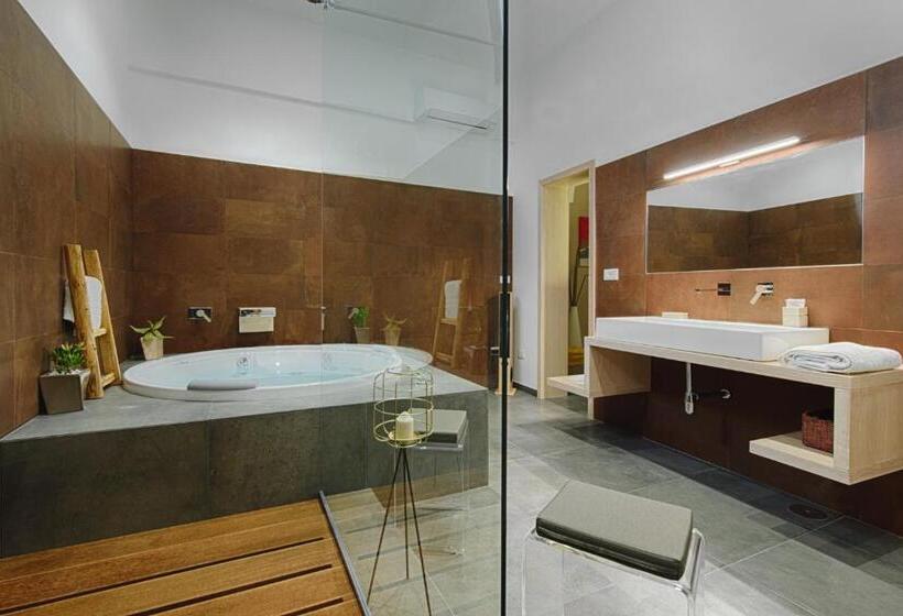 スーペリアースイート, Sacratum B&b Suite Spa