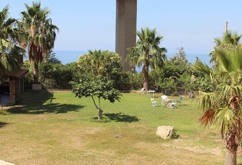 סטודיו סטנדרטי נוף לים, Villa Paladino   B&b E Guest House