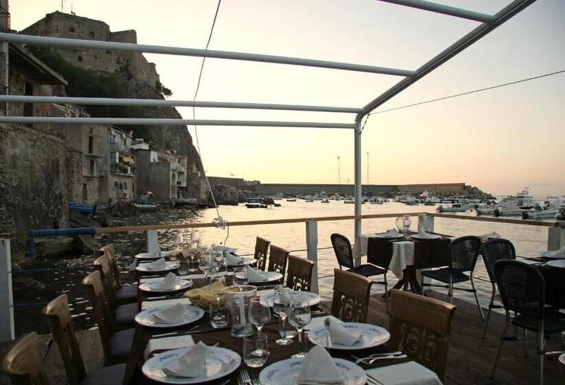 סטודיו סטנדרטי נוף לים, Villa Paladino   B&b E Guest House