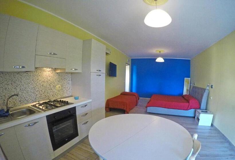 סטודיו משפחתי, Villa Paladino   B&b E Guest House