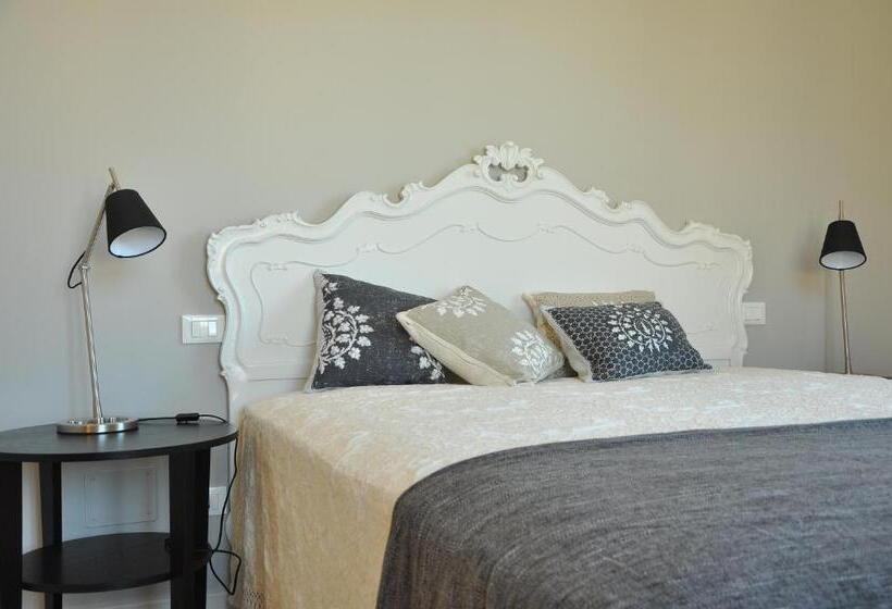 اتاق استاندارد, Al 32 B&b