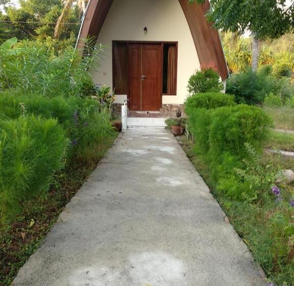 Бунгало Стандарт Вид на Сад, Cnunk Bungalow