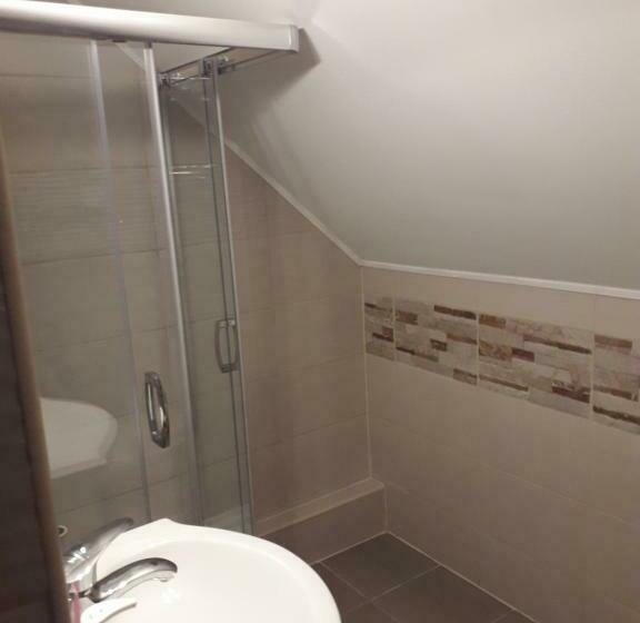 غرفة إقتصادية, Cseppkő Panzió