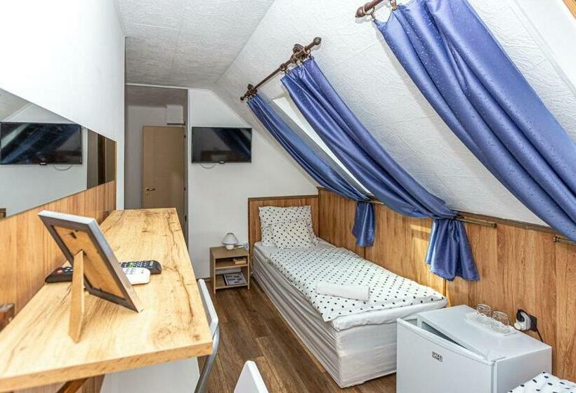 غرفة إقتصادية, Cseppkő Panzió