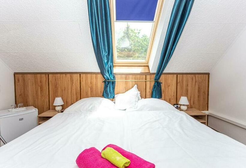 غرفة ديلوكس, Cseppkő Panzió