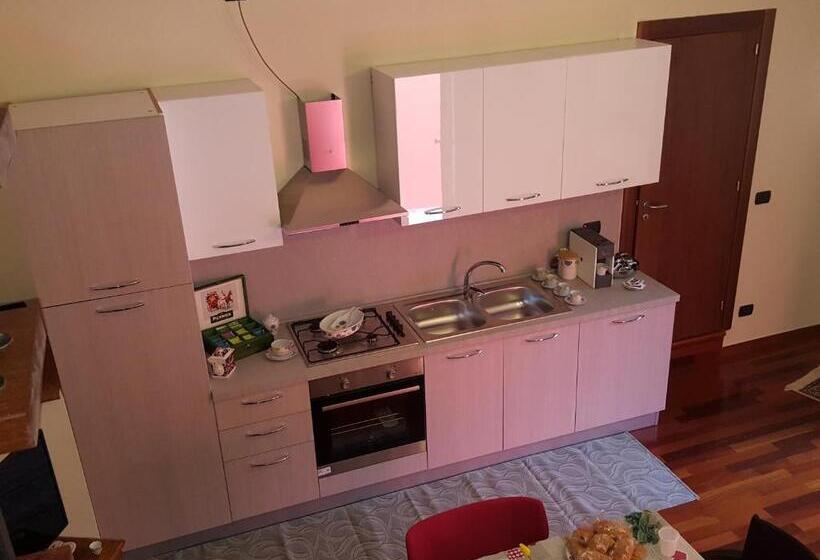 דירת חדר, Dimora Di Mara