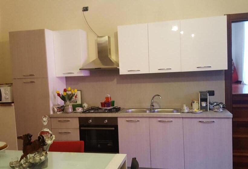 דירת חדר, Dimora Di Mara