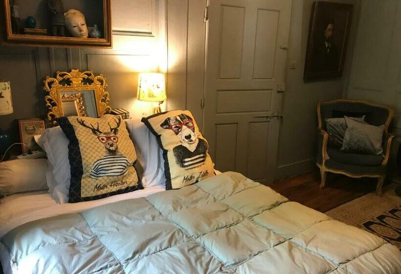 سوییت خانوادگی, Domaine De La Bastille