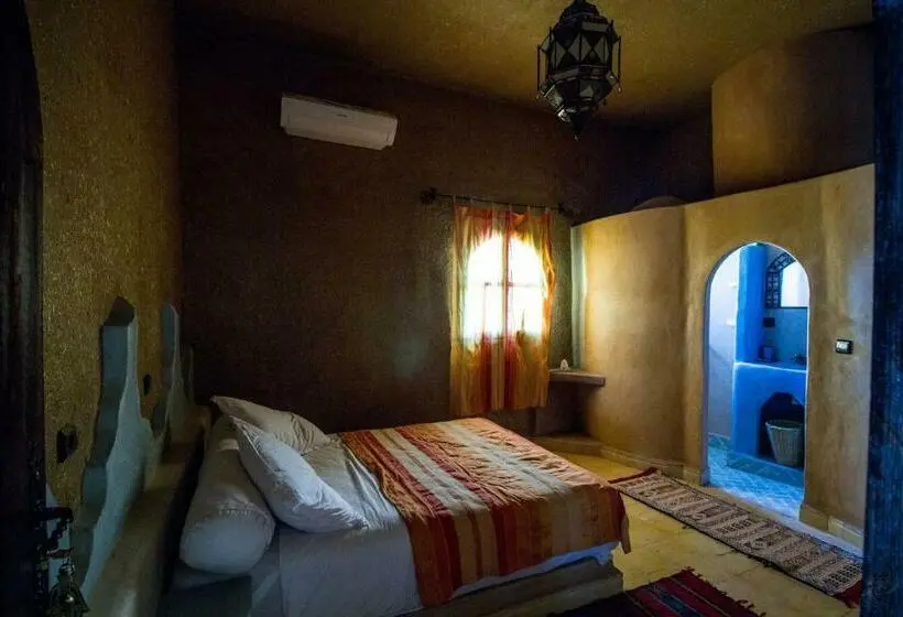 Standard-huone, Riad Amar