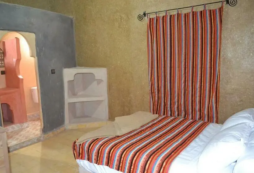 Standard-huone, Riad Amar