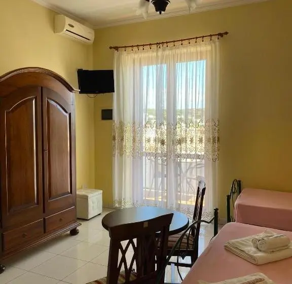 オーシャンビューのデラックストリプルルーム, Belvedere4colonne B&b Rooms & Suites