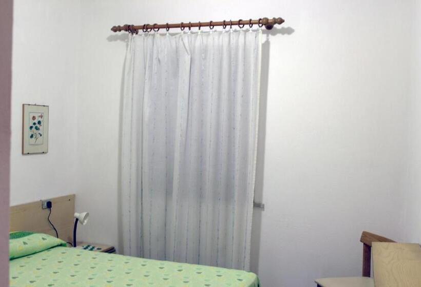 带1个卧室的带阳台的公寓, Casa Roberta