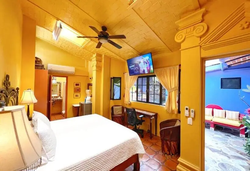キングサイズベッドのスタンダードルーム, Estrellita S Bed & Breakfast
