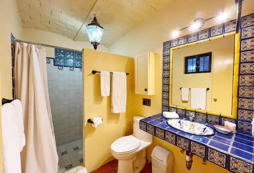 スーペリアトリプルルーム, Estrellita S Bed & Breakfast