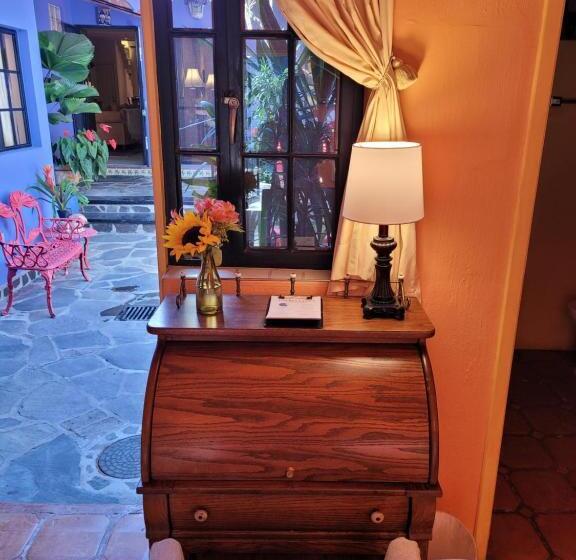 Трехместный Номер Superior, Estrellita S Bed & Breakfast