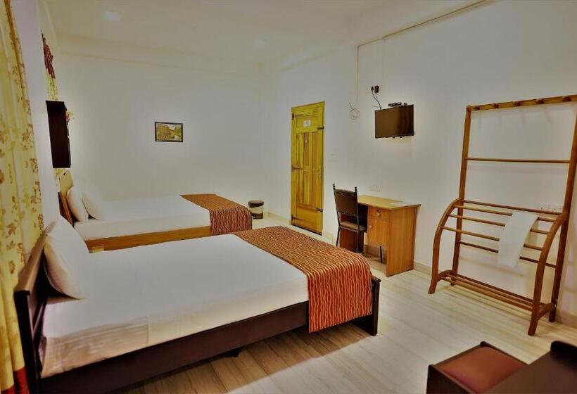 스탠다드 트리플 룸, Nilaveli Hybrid Holiday