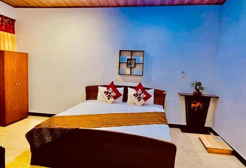 اتاق استاندارد سه نفره, Nilaveli Hybrid Holiday